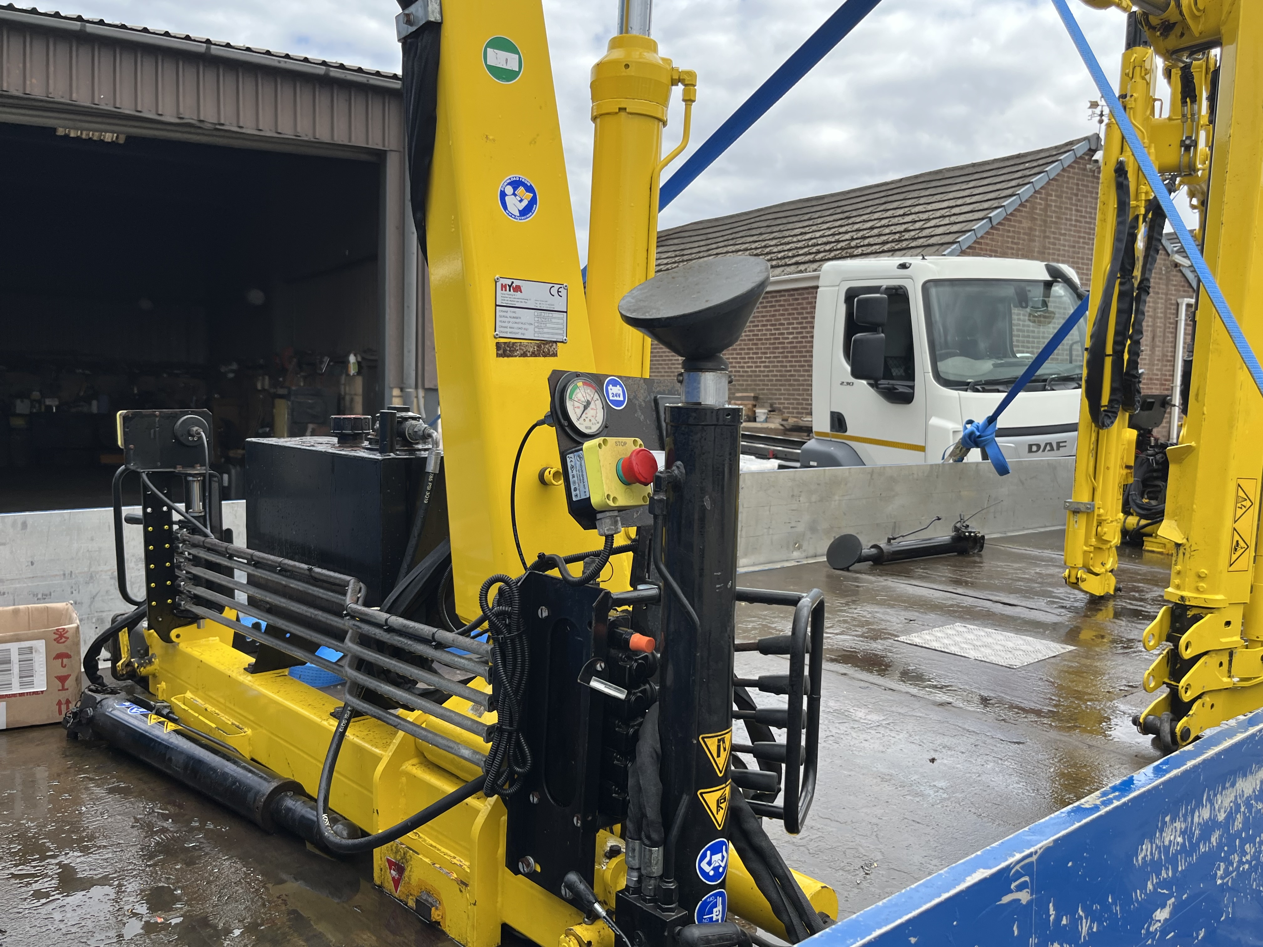 2019 HYVA HB 31 CRANE 3 EXTENSIONS GOOD CONDITION 