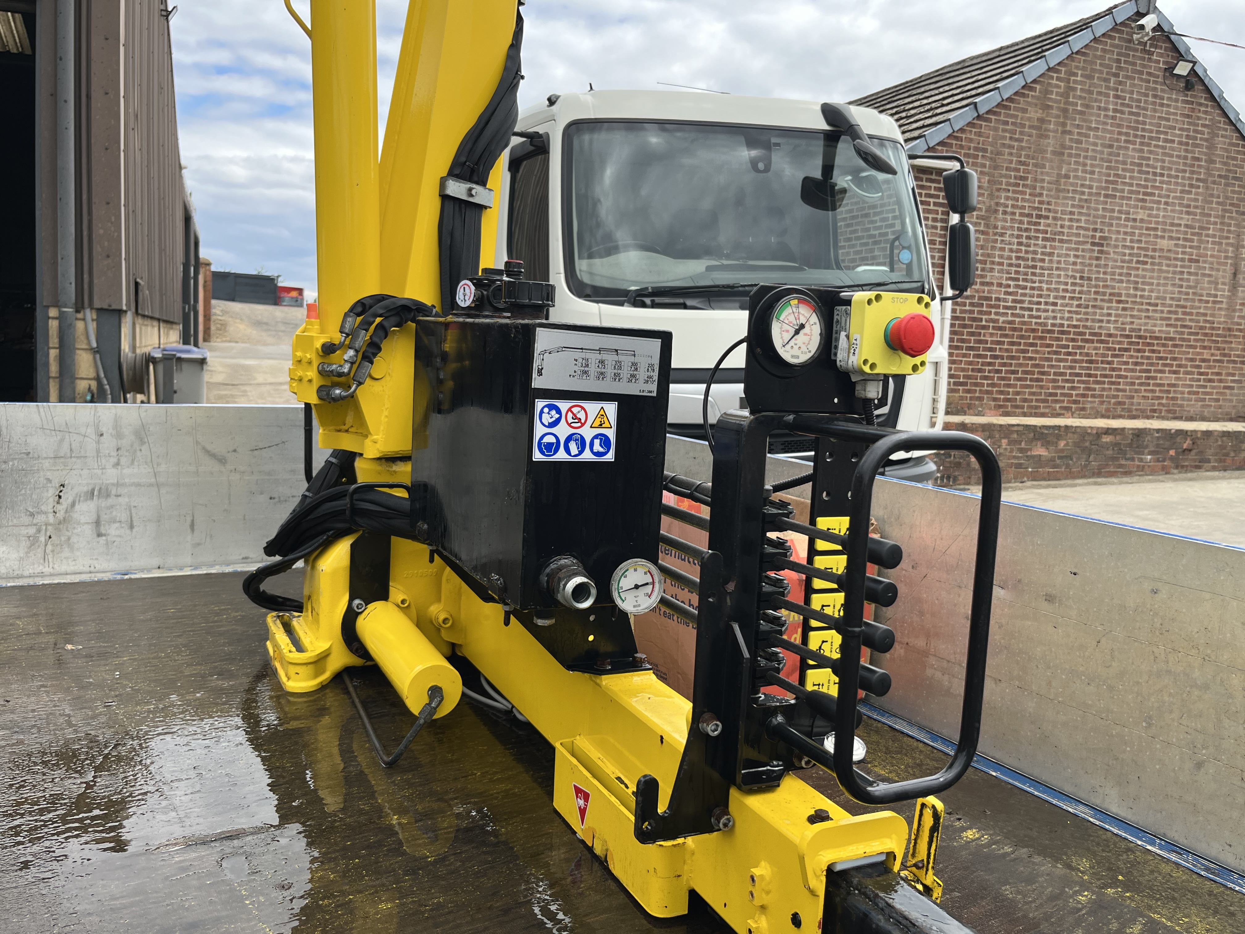 2019 HYVA HB 31 CRANE 3 EXTENSIONS GOOD CONDITION 