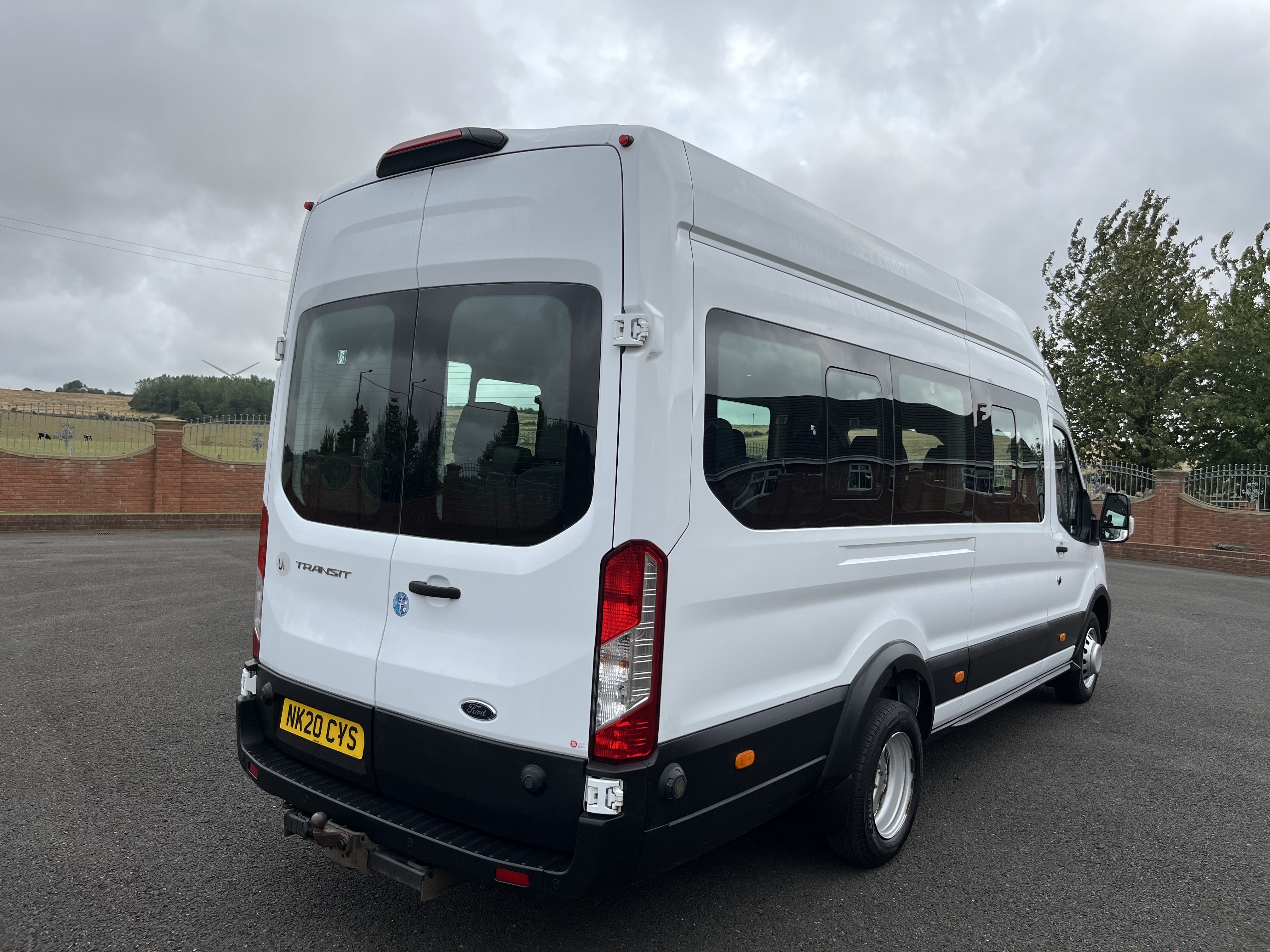 2020 FORD TRANSIT 460 17 SEAT MINIBUS