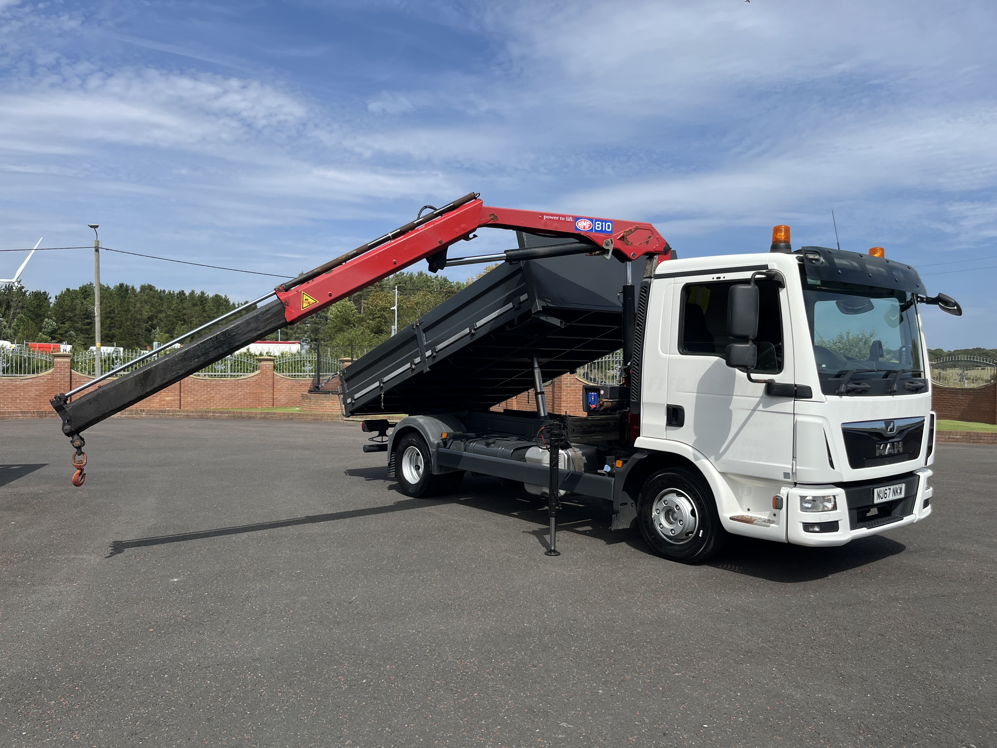 2017 67 MAN TGL 12 ton TIPPER WITH HMF CRANE MANUAL TRANSMISSION 