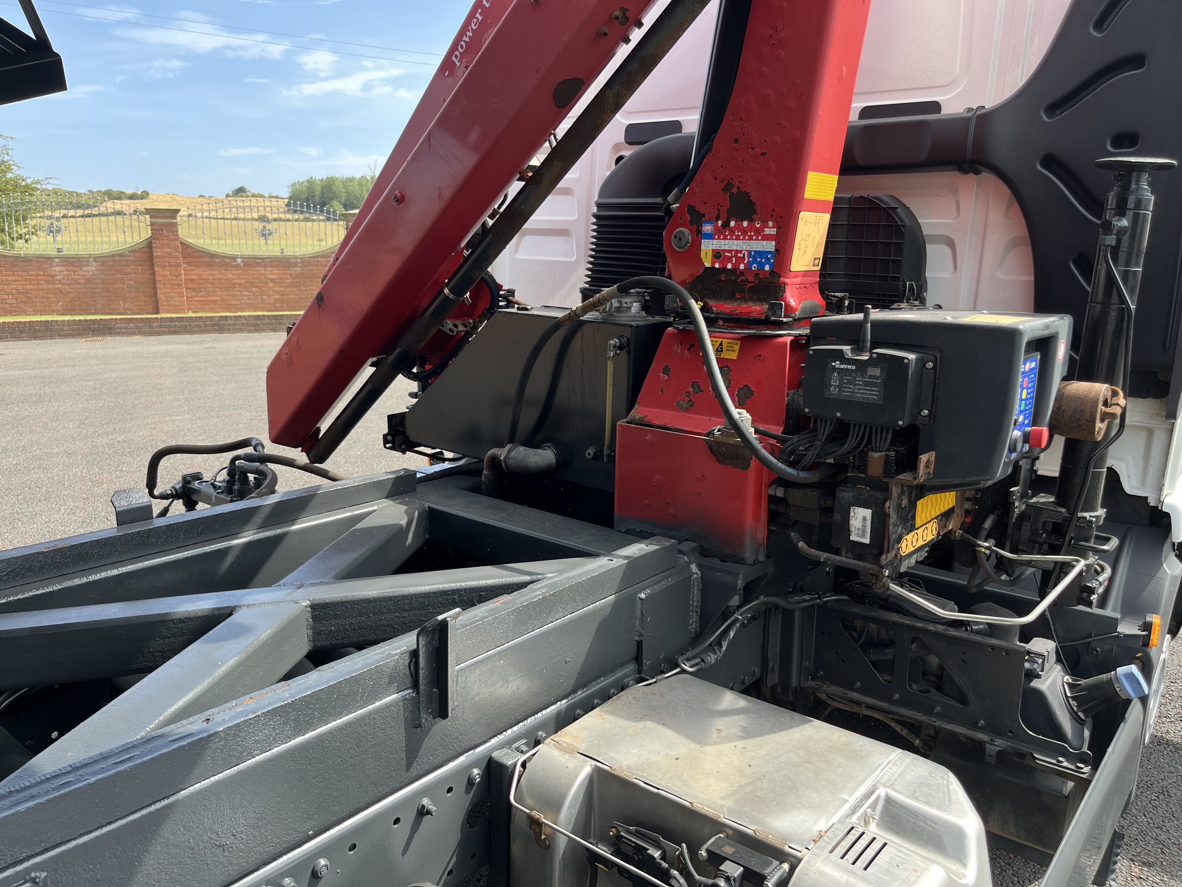 2017 67 MAN TGL 12 ton TIPPER WITH HMF CRANE MANUAL TRANSMISSION 