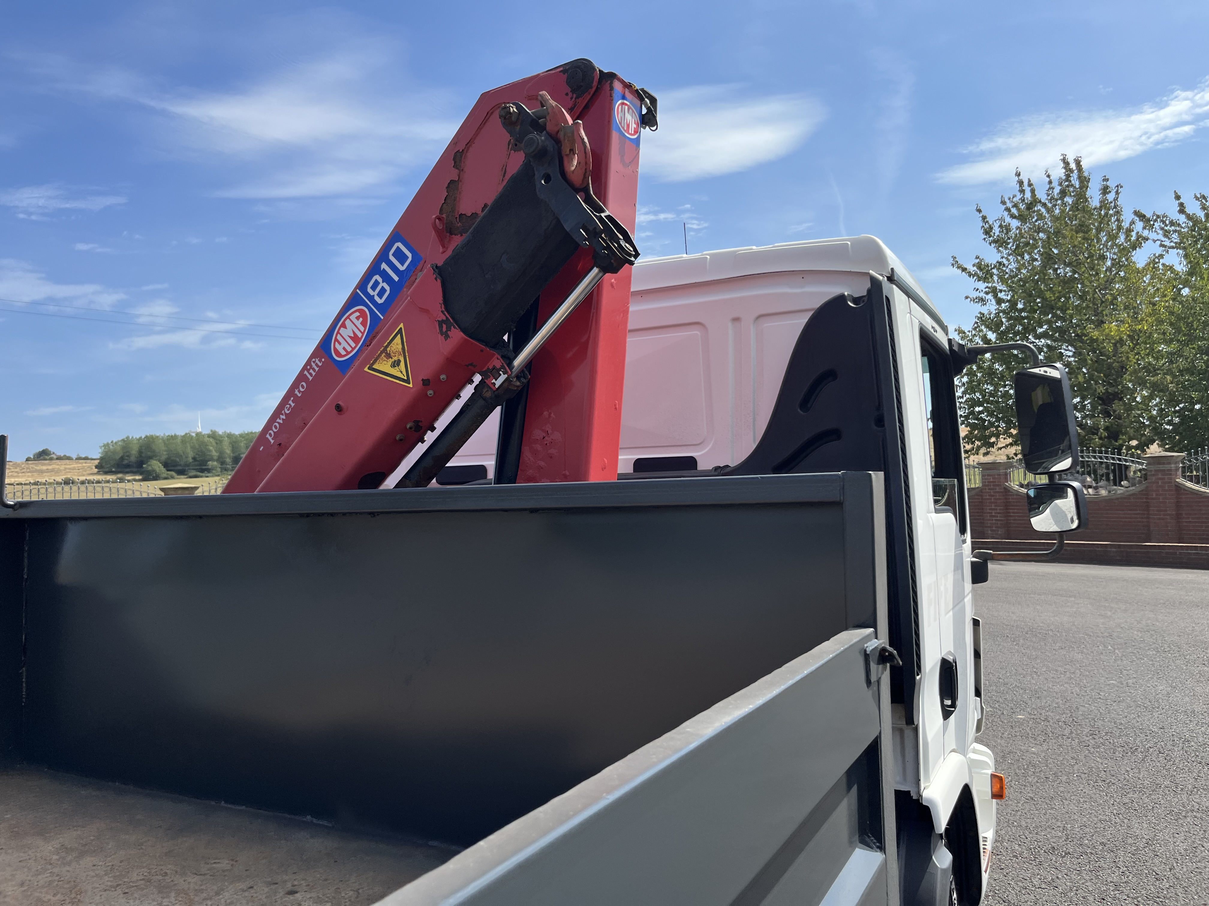 2017 67 MAN TGL 12 ton TIPPER WITH HMF CRANE MANUAL TRANSMISSION 