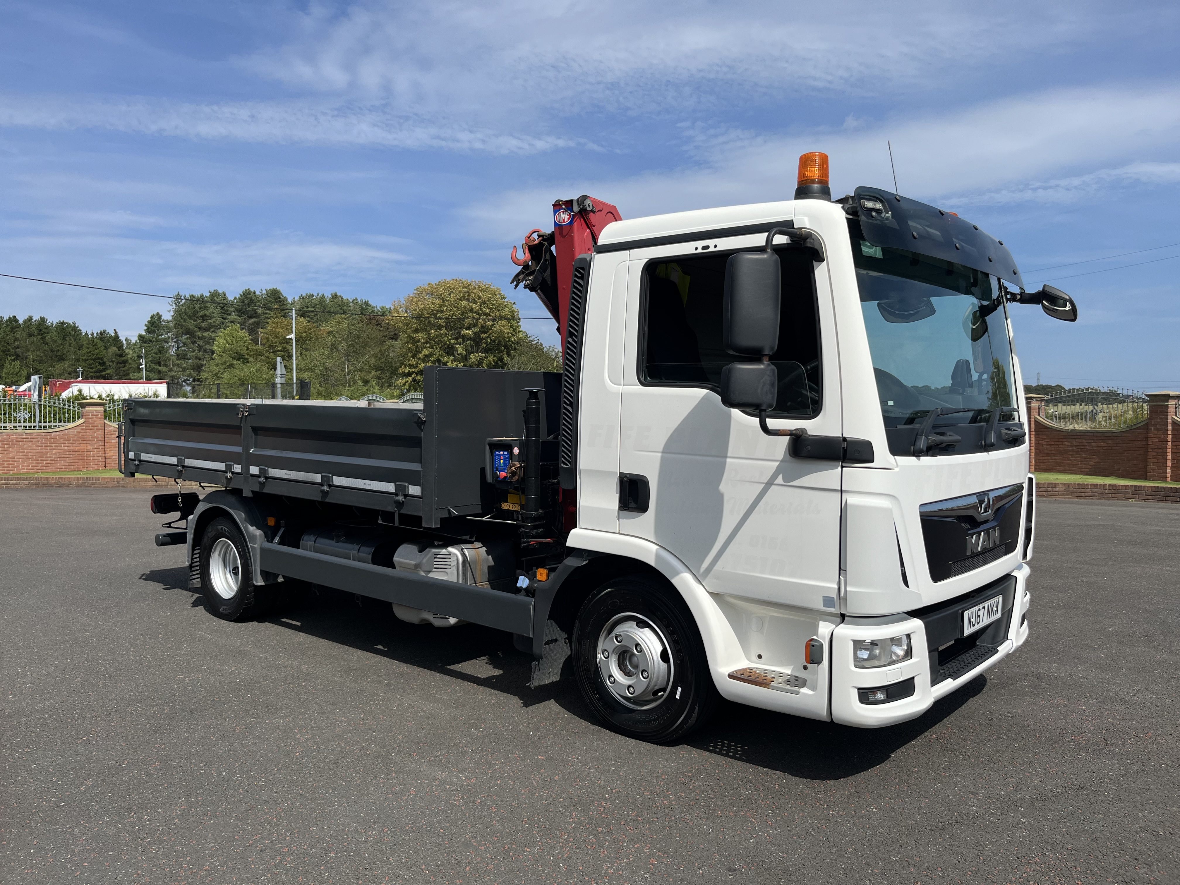 2017 67 MAN TGL 12 ton TIPPER WITH HMF CRANE MANUAL TRANSMISSION 