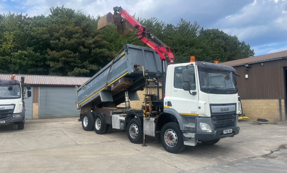 66 DAF CF 85.440 8X4 TIPPER GRAB PALFINGER EPSILON CRANE