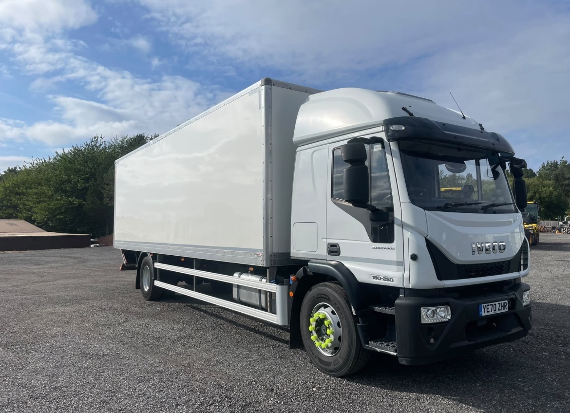 2020 70 IVECO EUROCARGO 180-250 18 ton BOX TRUCK