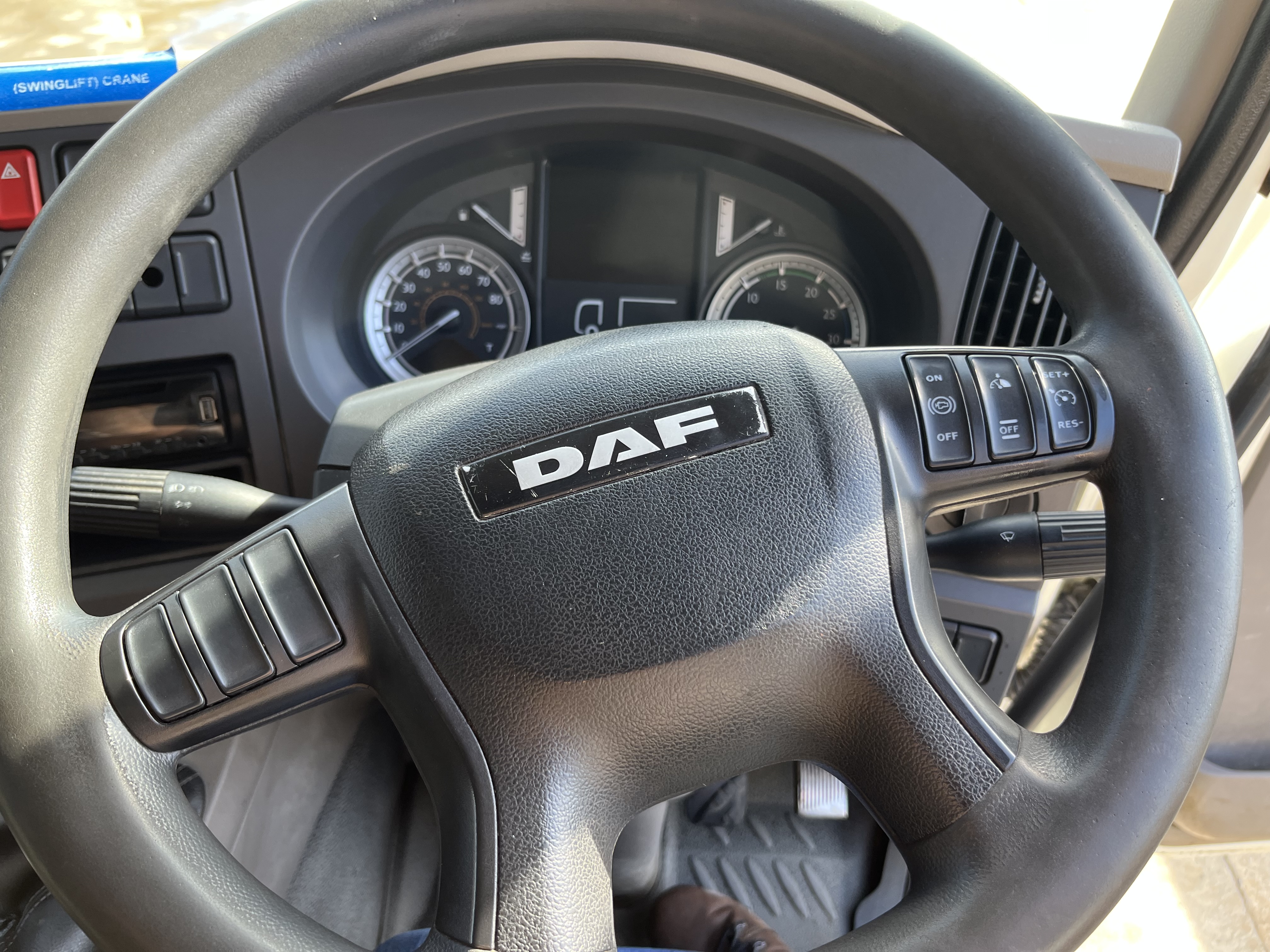 2016 DAF LF 55.220 18 TON HOT BOX TWIN AUGER 