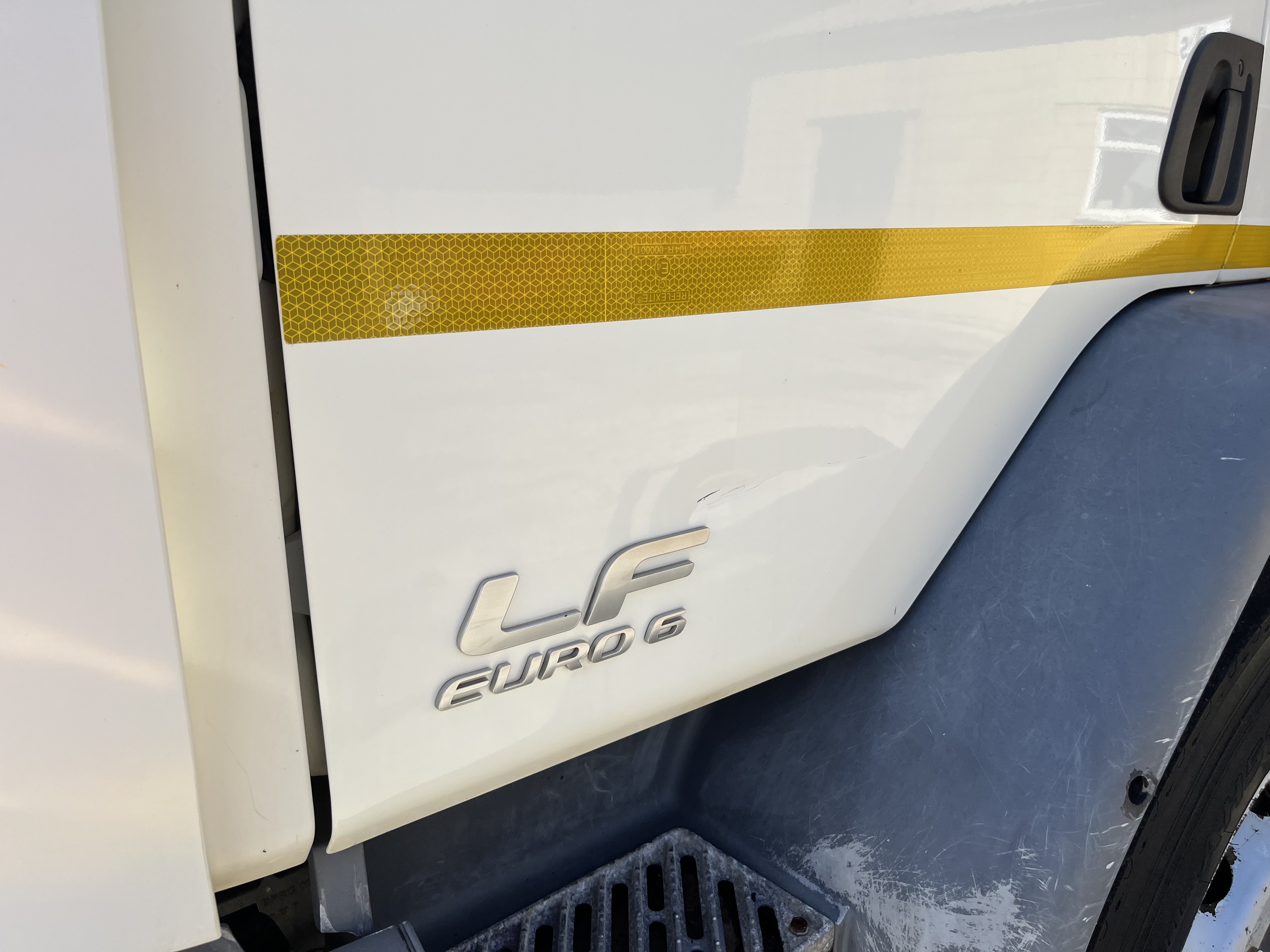 2016 DAF LF 55.220 18 TON HOT BOX TWIN AUGER 