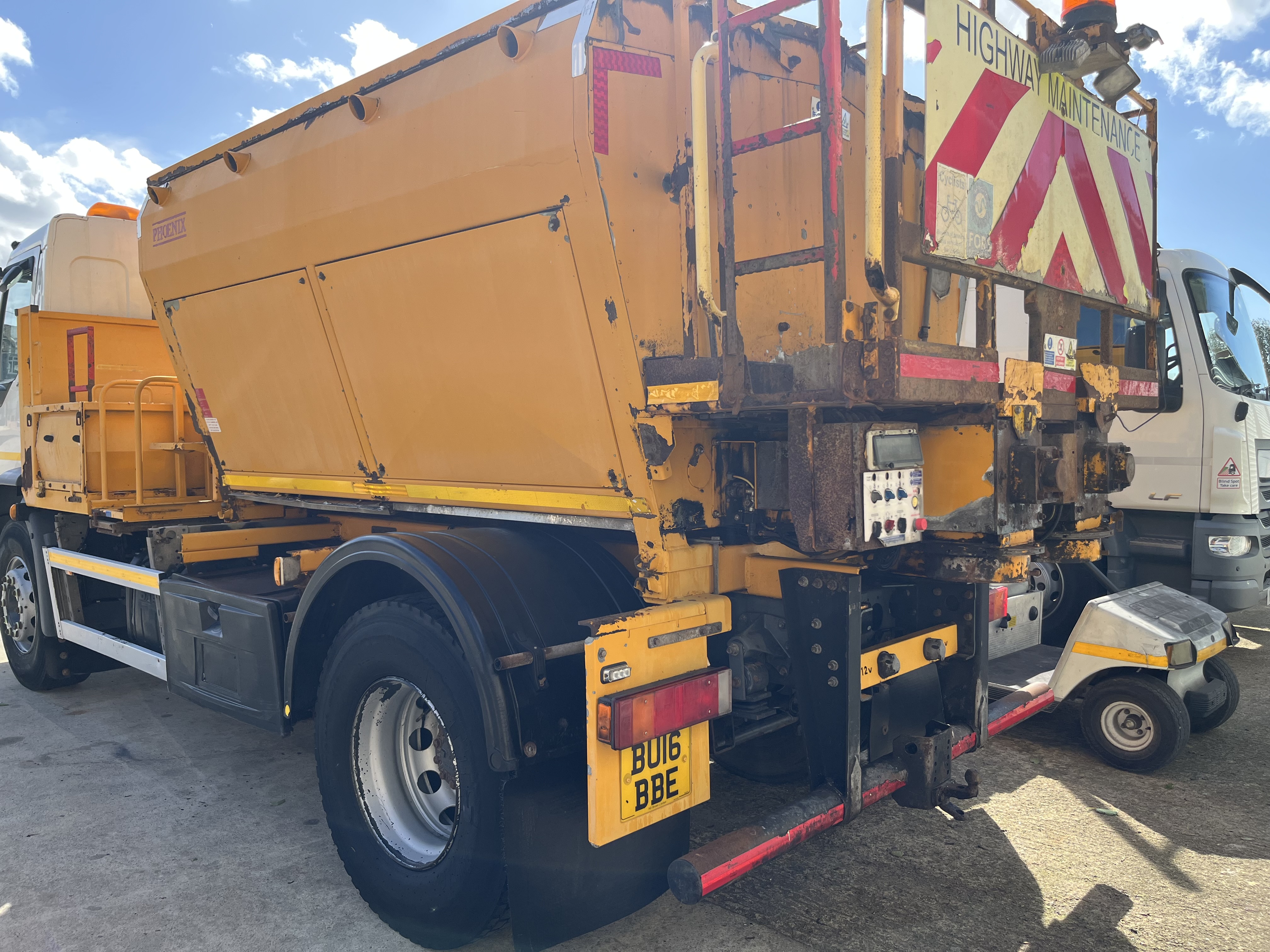 2016 DAF LF 55.220 18 TON HOT BOX TWIN AUGER 