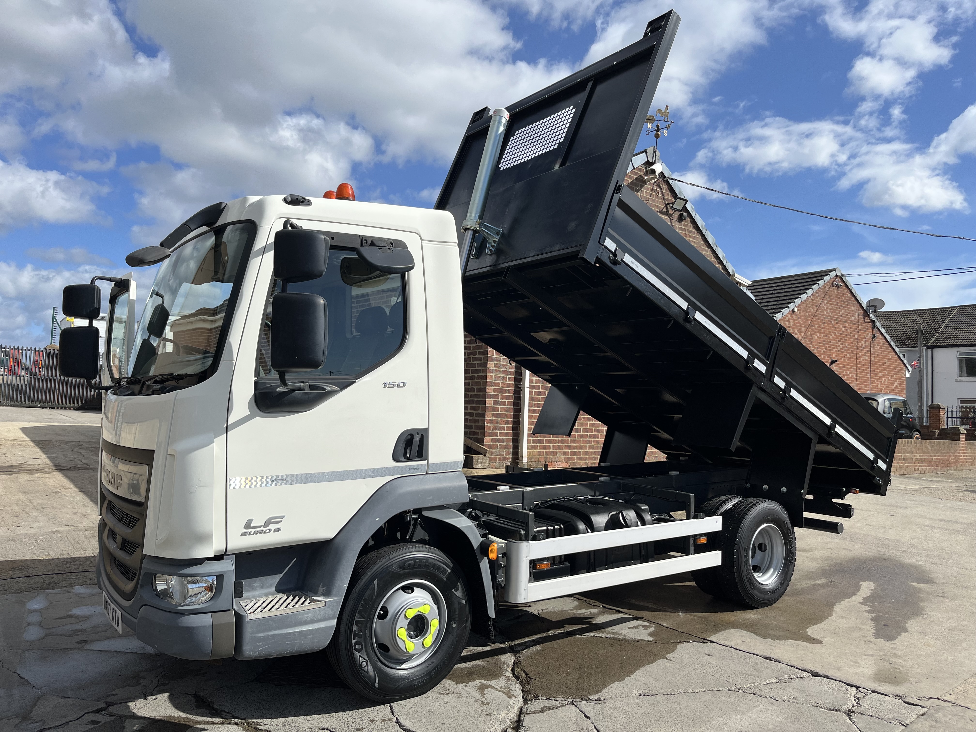 2017 67 DAF LF 45.150 7.5 ton TIPPER LOW KM