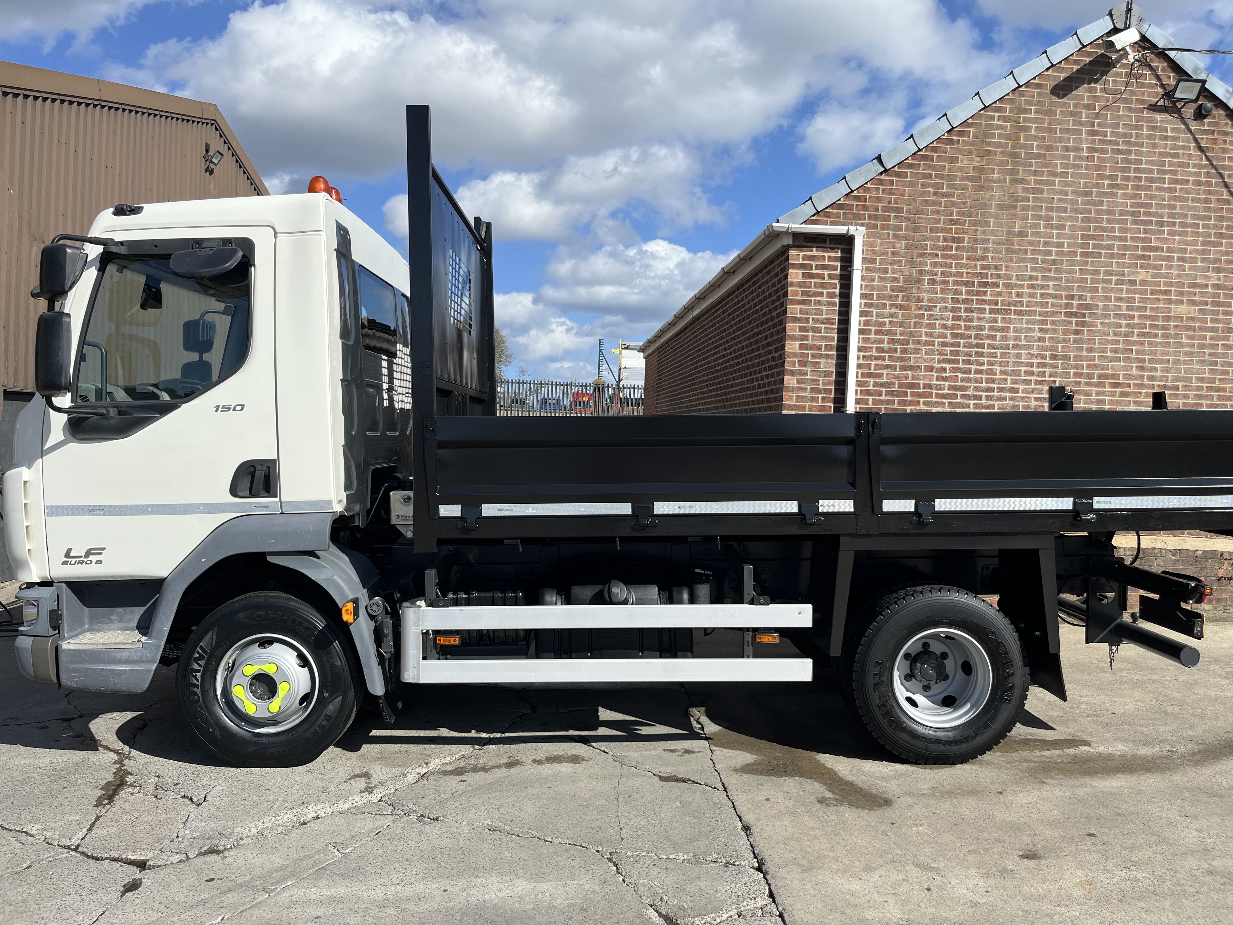 2017 67 DAF LF 45.150 7.5 ton TIPPER LOW KM